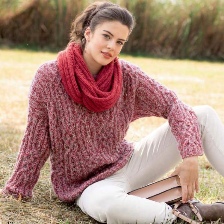 Вязание для женщин. Пуловер и шарф-петля спицами