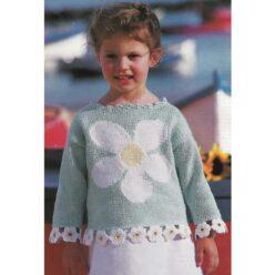 Вязание для детей. Пуловер с цветком спицами
