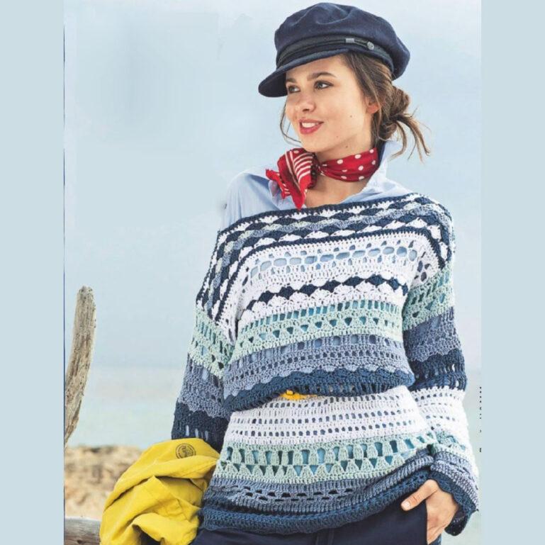 Вязание для женщин. Пуловер в полоску в сине-белой гамме крючком