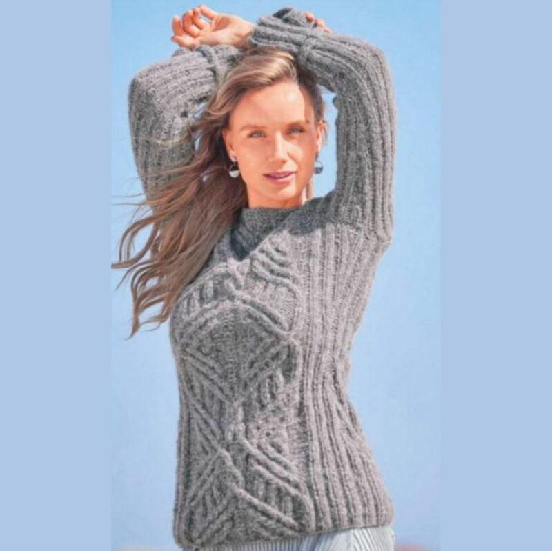 Вязание для женщин. Пуловер с центральной «косой» спицами