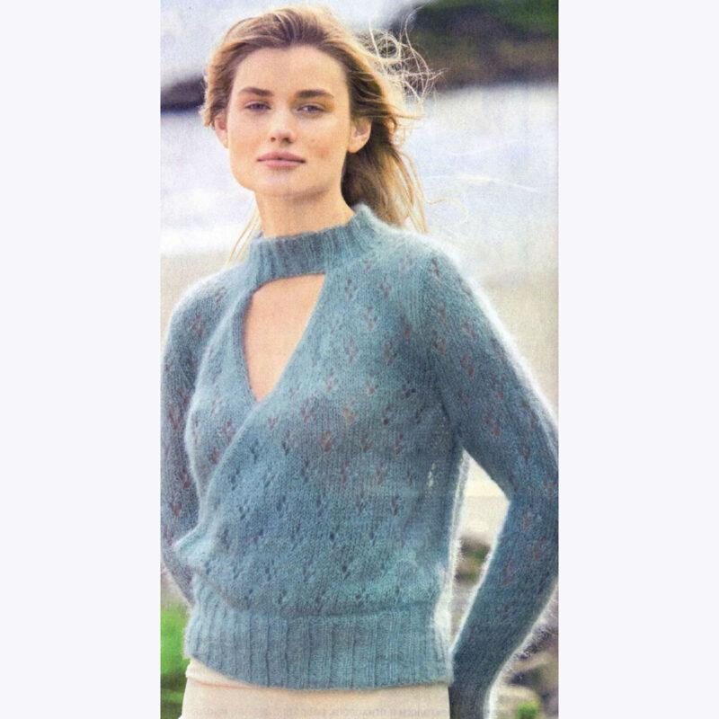Вязание для женщин. Пуловер с эффектом запаха и воротником-стойкой спицами