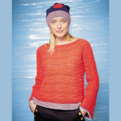 Вязание для женщин. Пуловер спицами с рукавами-раструбами и шапка с вышитым мотивом